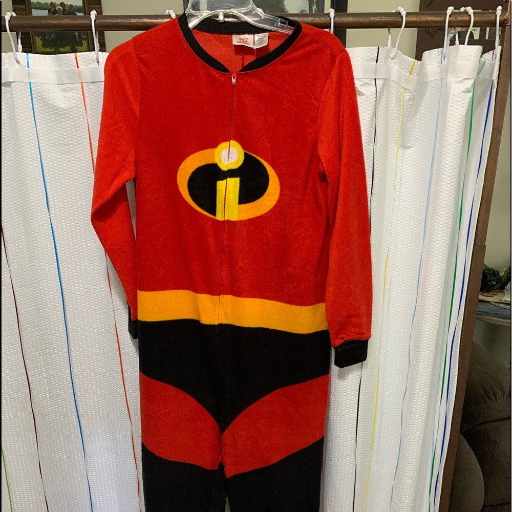 The Incredibles One Piece Sleeper size M